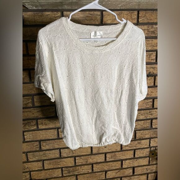 Line and dot eyelet blouse - Picture 1 of 6